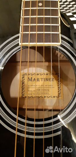 Акустическая гитара