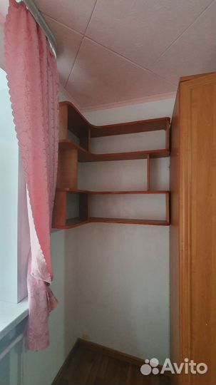 Шкаф