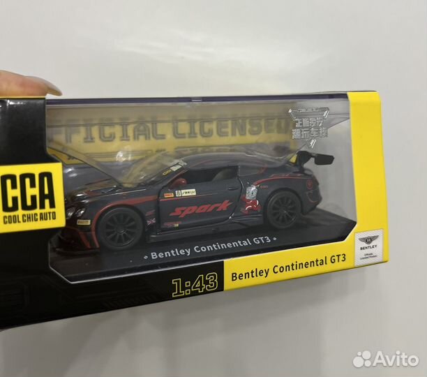 1:43 Bentley Continental GT3