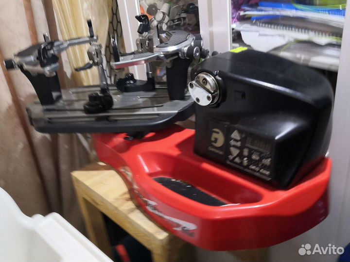 Перетяжка теннисных ракеток