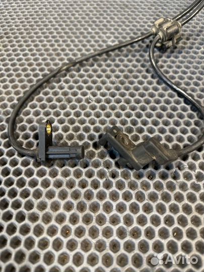 Датчик ABS задний Mercedes-Benz Sl500 230.475 M