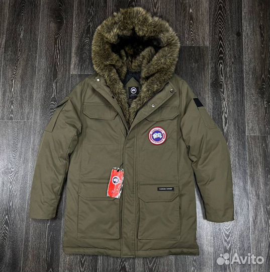 Зимний пуховик Canada Goose с мехом