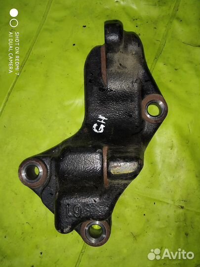 Крепление правого привода на Mazda 6 GH 2007-2012г