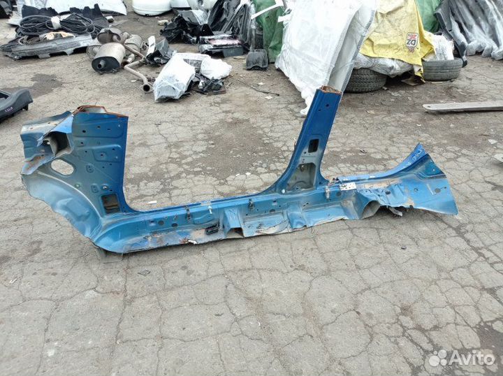 Порог кузова правый Subaru Impreza/Impreza Wrx Sti