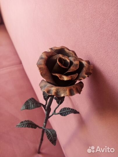 Кованая роза