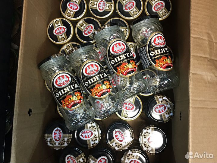 Банки стеклянные винтовые с крышками