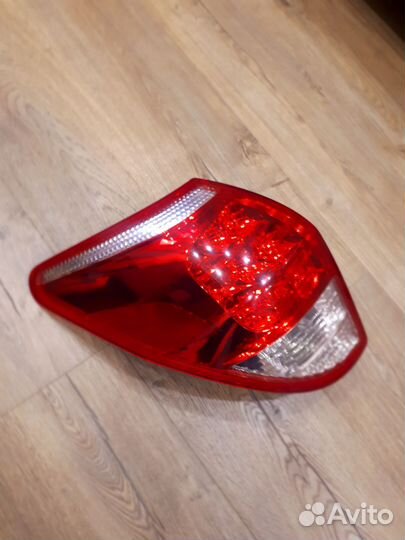 Фонарь задний левый toyota rav4 30