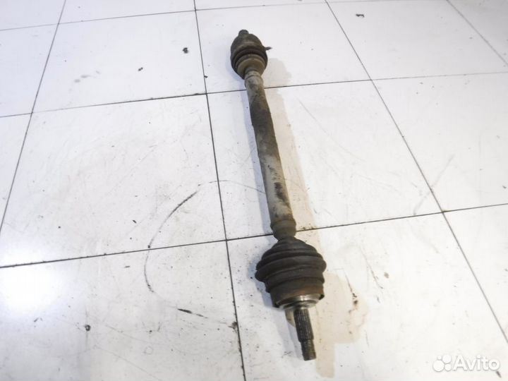 Привод передний правый