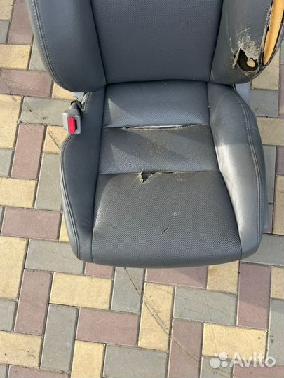 Сиденья передняя левая Honda Civic 4D 1.3 2008