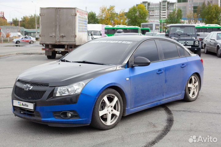 Chevrolet Cruze 1.6 МТ, 2011, 220 000 км