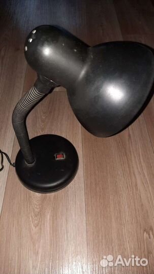 Лампа настольная