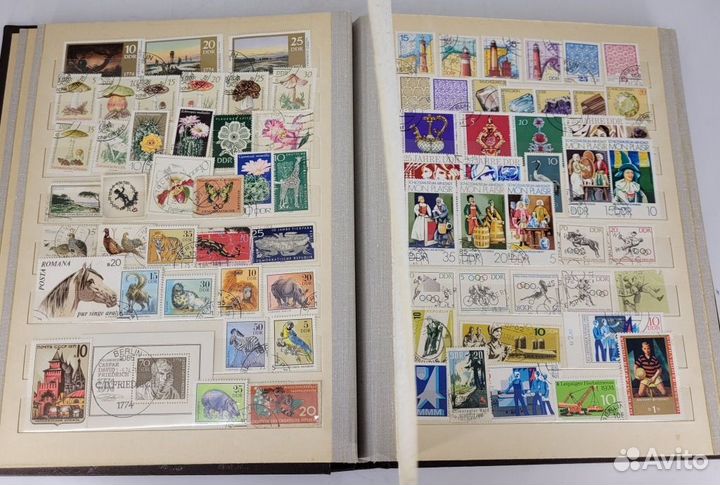 Альбом с марками марки 700 шт кляссер 10 листов