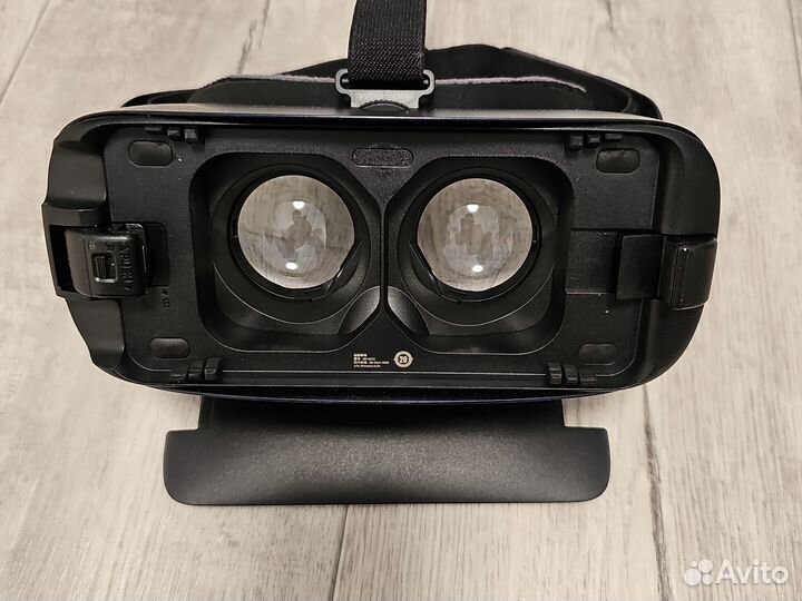 Гарнитура Samsung Gear VR