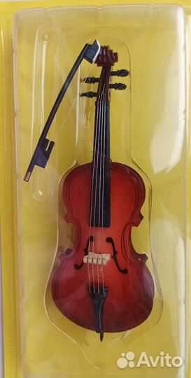 Коллекционные музыкальные инструменты (модели)