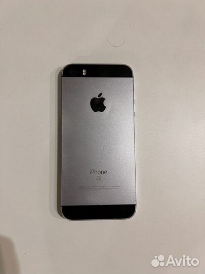 iPhone SE, 32 ГБ
