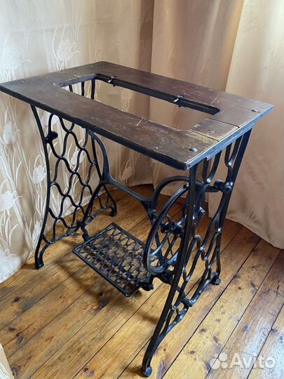 Станина от швейной машинки