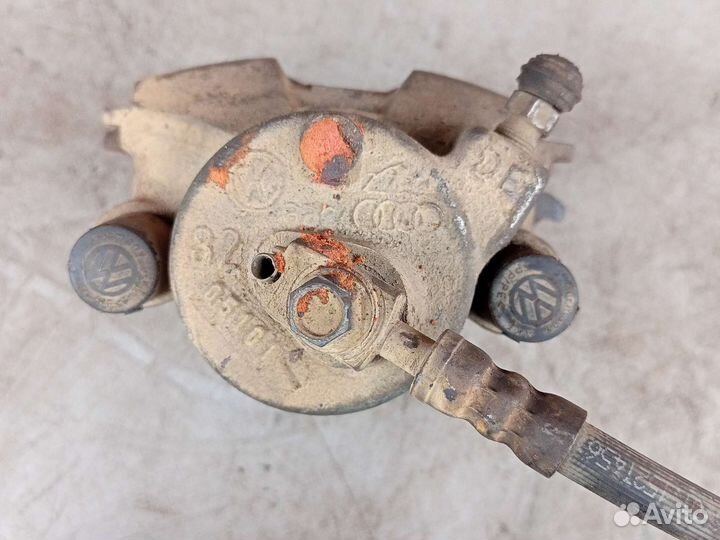 Суппорт тормозной задний левый и правый VW Polo