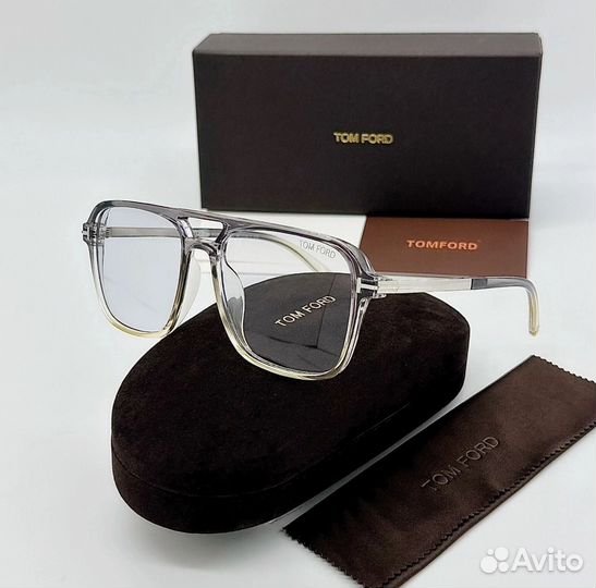 Солнцезащитные очки Tom ford