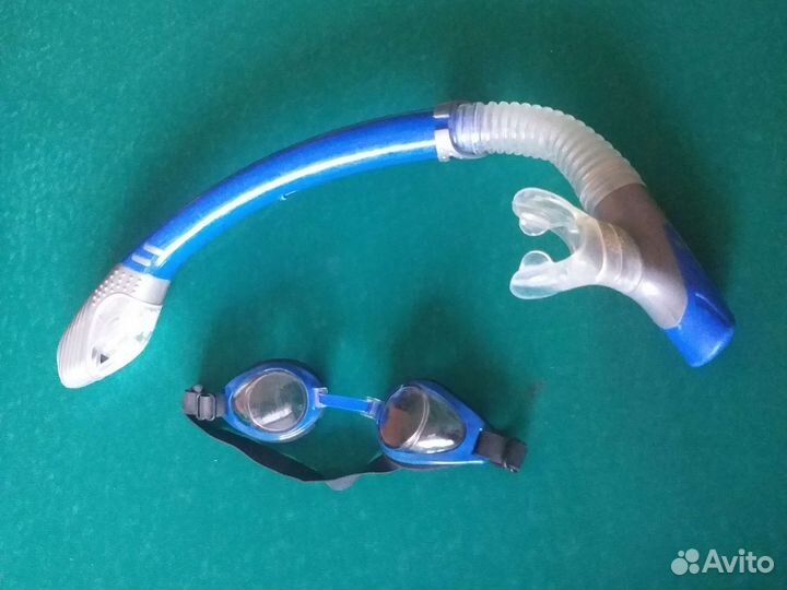 Очки и трубки для плавания