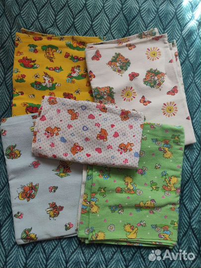 Для прогулки: плед в коляску, слипы, пеленки