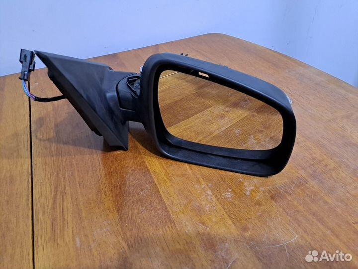 Новое зеркало заднего вида правое LADA Xray