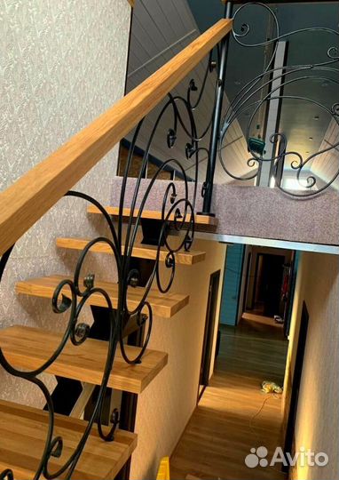 Г-образная лестница