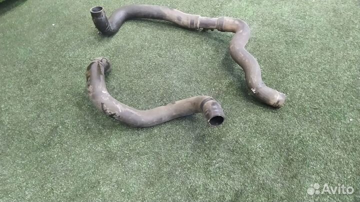 Патрубки радиатора Комплектом Nissan Dualis KJ10