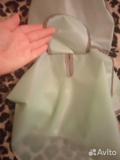 Дождевик для маленькой собаки