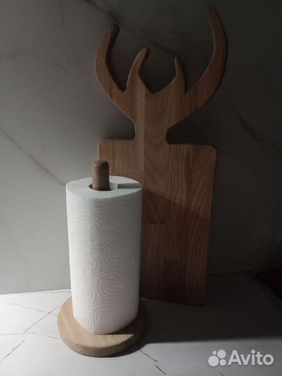 Держатель для бумажных полотенец на кухне