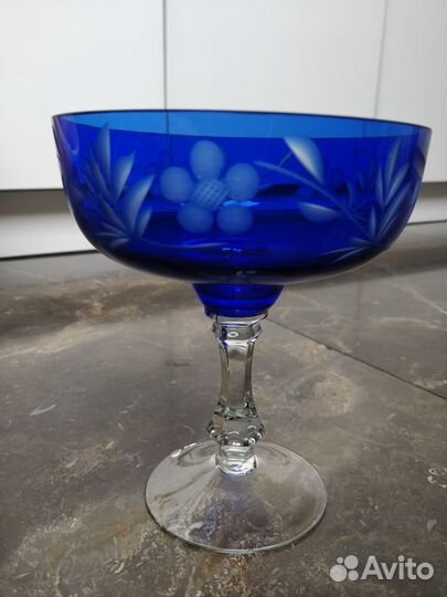 Ваза на ножке для фруктов конфет СССР цветная