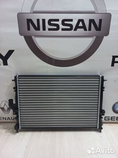 Радиатор охлаждения двигателя основной Renault san