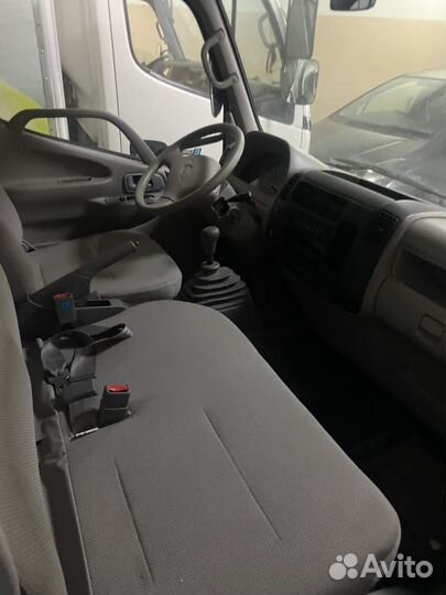 Промтоварный фургон 16 м³ Hino 300 (Dutro), 2009