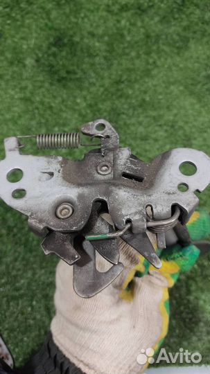 Замок капота Citroen C4 Grand Picasso 2009