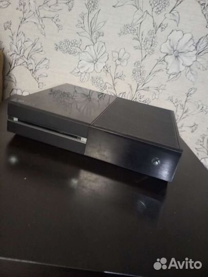 Игровая приставка xbox one, +4 диска