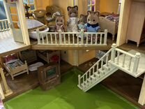 Двухэтажный дом Sylvanian Families