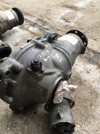 Передний редуктор BMW e60 e90 e81 335xi 325xi