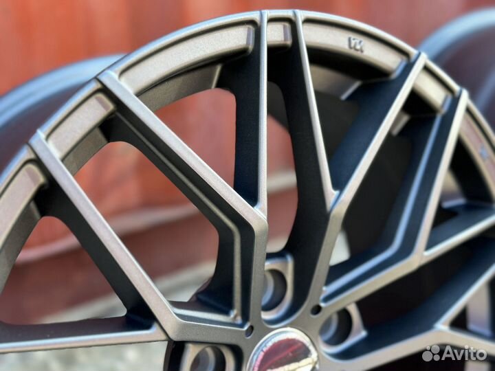 Vrst Carbon R17 5-112 для Mercedes Audi VW Skoda