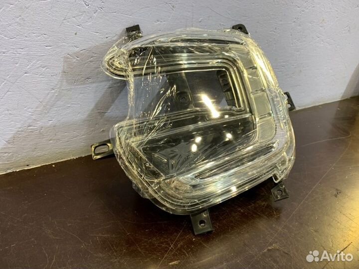 Ходовой огонь передний левый Renault Kaptur