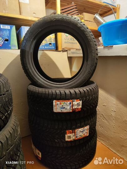 Yokohama Ice Guard IG65 265/50 R22 112S