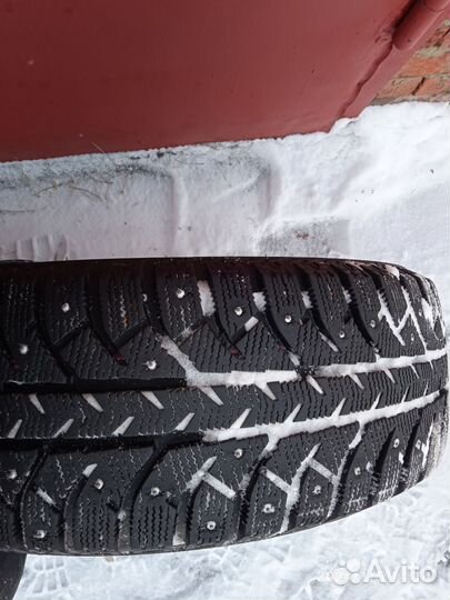 Bridgestone Ice Cruiser 7000 205/55 R16 92T
