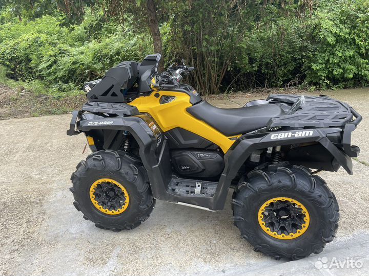 BRP Outlander 1000 XTR