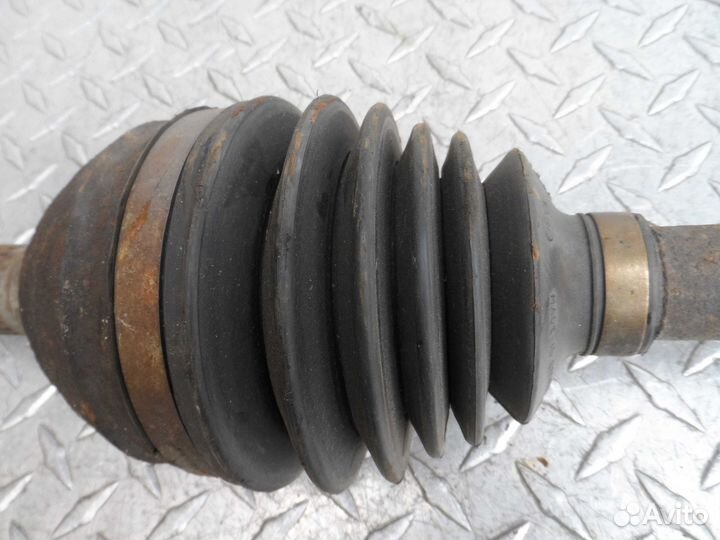 Полуось передняя L Chevrolet Trailblazer GMT360 15