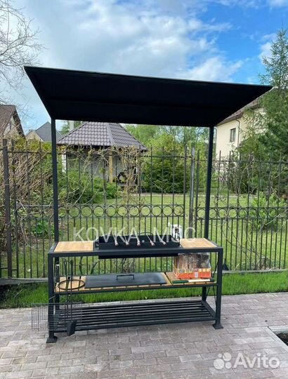 Мангал с крышей