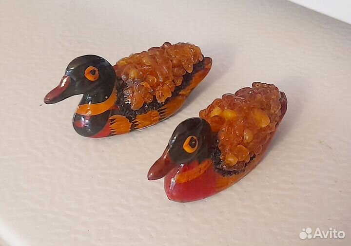 Утка деревянная янтарная пара