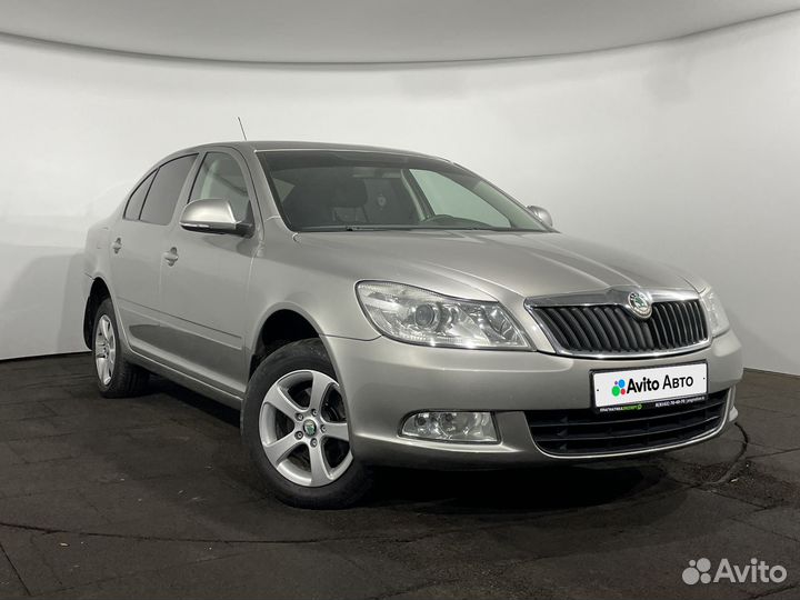 Skoda Octavia 1.6 МТ, 2011, 178 150 км