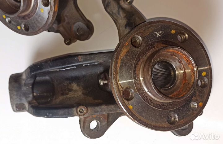 Кулак поворотный передний ступица volvo xc70