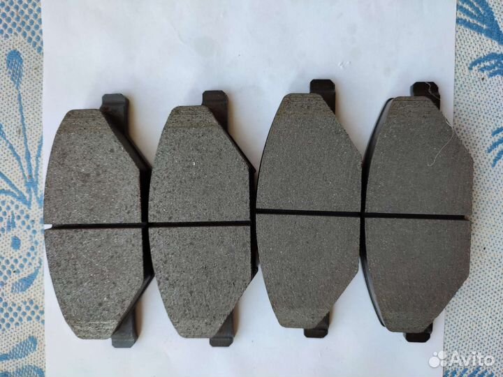 Колодки тормозные передние VW Polo Sedan