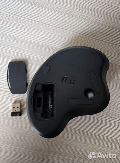 Беспроводная мышь Logitech M575