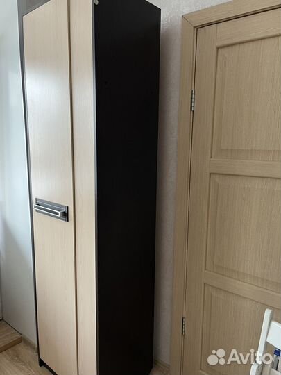 Шкаф распашной