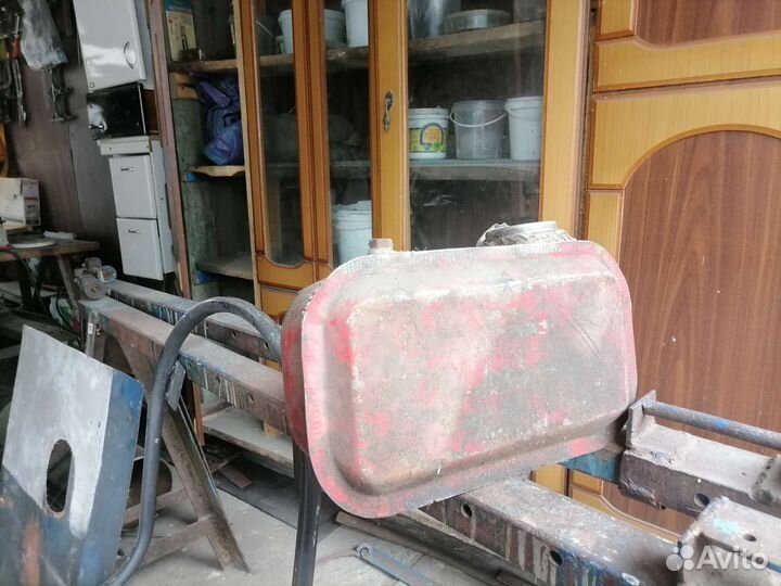 Стальной бачок